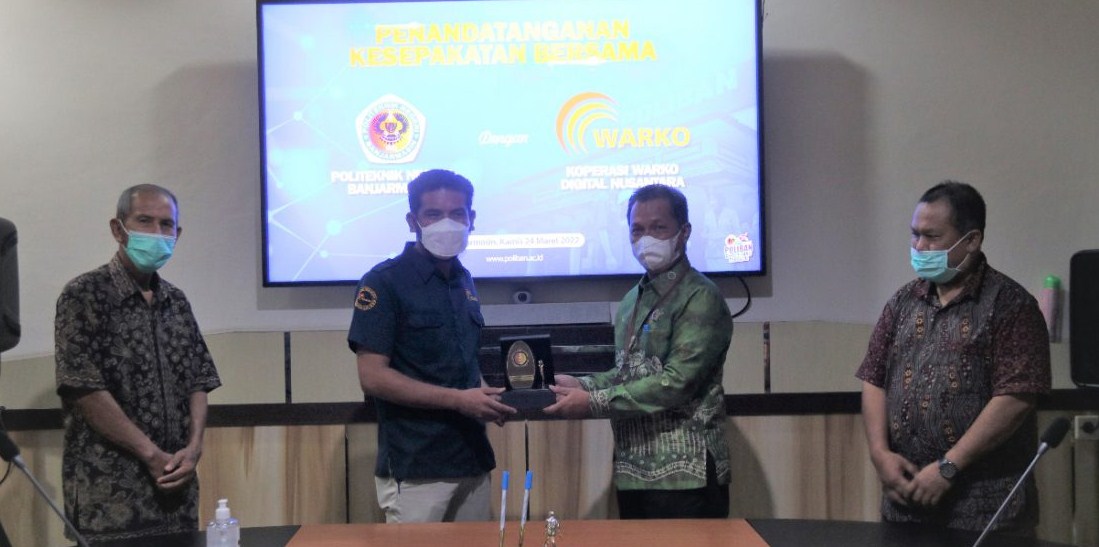 KALSEL.SIBERINDO.CO, Banjarmasin – Penandatanganan MoU Poliban dan Koperasi Warko Digital Nusantara, Kerjasama sebagai pendidikan vokasi yang mengedepankan