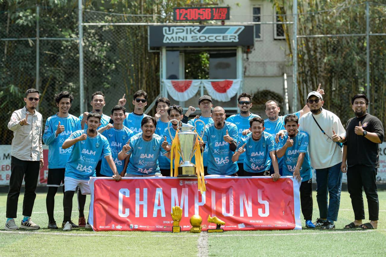 Fun Minisoccer YKB Pererat Ukhuwah Jamaah Masjid di Banjarmasin